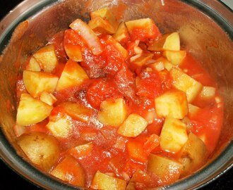 Potet- og tomatgryte