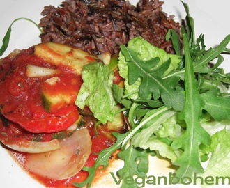 Grønnsaksform med tomat