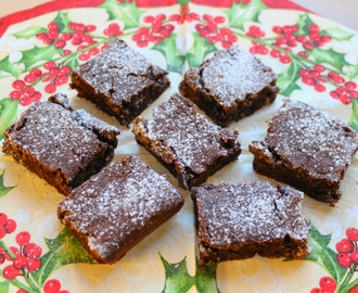 Oppskrift: Julebrownies med smak av klementin og kardemomme.