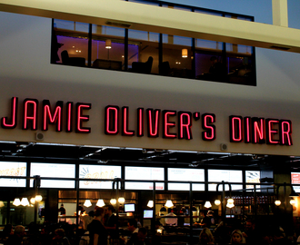 Avreise på torsdag og middag på Jamie Olivers Diner Gatwick ♥