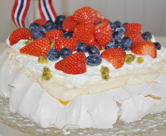 Pavlova – Familiens nye 17. mai kake