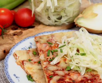 Pizza på ostbotten med pizzasallad- glutenfri, lchf