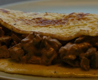 Omelett med svampstuvning