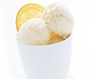 Apelsin- och bananyoghurtglass
