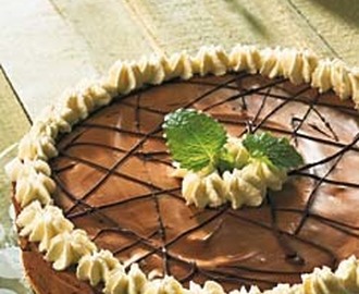 Desserttårta med chokladmousse
