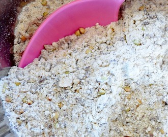 Glutenfria scones med havremjöl, bovete & frön