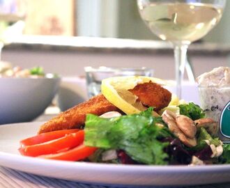 Något Israeliskt - schnitzel med baba ganoush och champinjonsallad