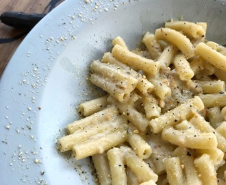 Recept: Cacio e pepe, original och vegansk!