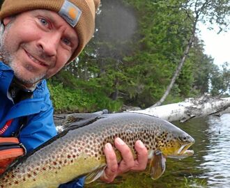 Till Åre för att åka skidor? Nej, fiska!