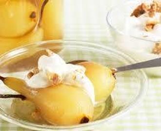 Konjakskokta päron med vaniljkräm & mandelglass