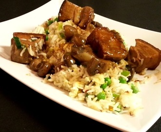 Asian Braised Pork Pot-Belly with Fried Rice and Chilli - Recept