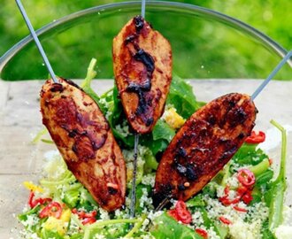 Quornfilé BBQ-style med couscous- och mangosallad