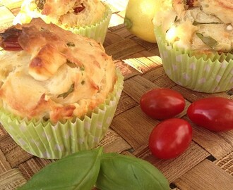 Matmuffins med fetaost och soltorkade tomater