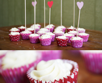 Red velvet cupcakes till alla hjärtans dag