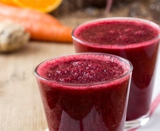 Syrlig msm- och nyponsmoothie