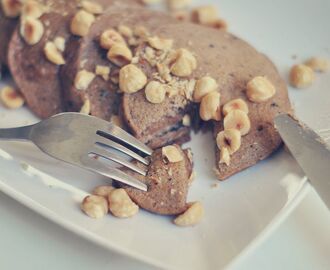 "Nutella"-plättar med rostade hasselnötter