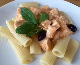 Salviakyckling med pasta