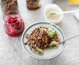 Recept gröt med rågflingor och granola