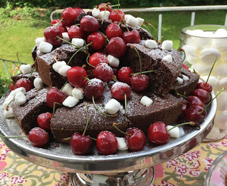 Elsas Kalasmat - Chokladkaka med stulna körsbär, gluten- och laktosfri