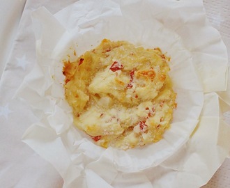 Muffins med ost och skinka