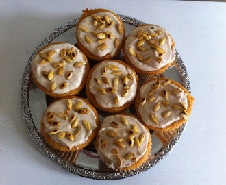 Kryddiga pumpacupcakes med kanelfrosting