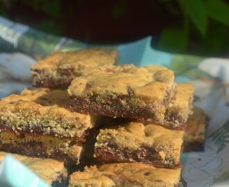 Chocolate chip cookie brownies