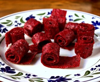 Röda vinbär fruktremmar / Red currant fruit rolls