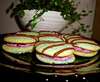 Blueberry Whoopies