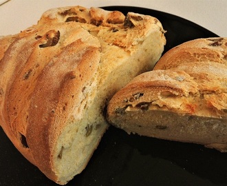 Pane di semola alle olive