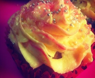 RECEPT- Cupcakes med polkafrosting