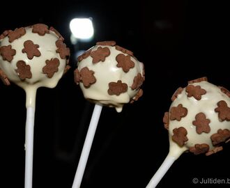 Pepparkaks Cake Pops!