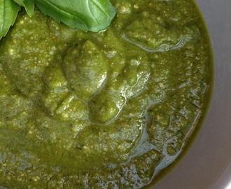 Pesto med solrosfrön