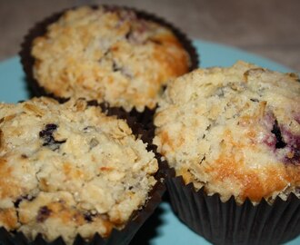 Blåbärsmuffins med crumble