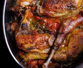 Hühnerkeulen in Wermut und Pernod geschmort | Rezept | Hühnerkeulen rezept, Leckere rezepte mit fleisch, Rezepte