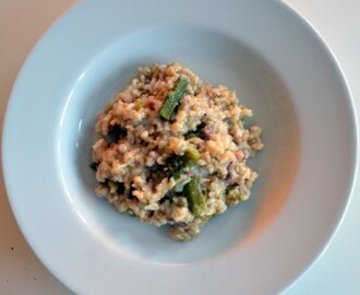 RECEPT: risotto med bacon, sparris och parmesanost