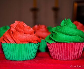 Röda och Gröna Jul Cupcakes