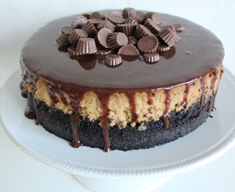 Reese's Peanutbutter Cup Cheesecake