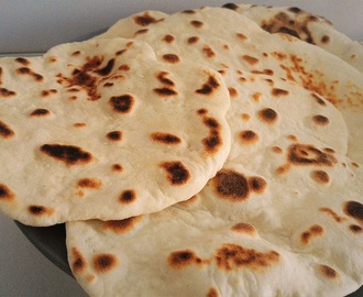 Pane Naan con lievito