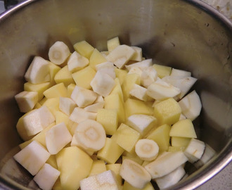 Pecorinodoftande potatis- och rotfruktsmos