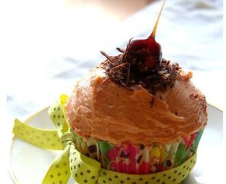 Traditional Thai Tea cupcake….that make me always happy.