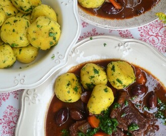 Vive la Provence! Provençalisches Rinderragout mit Polentaknödel