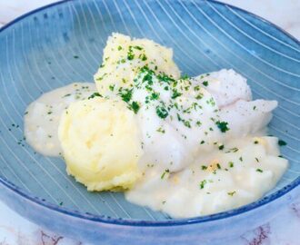 Torsk med frasigt täcke och citronsås