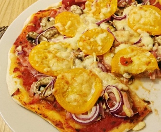 Hemgjord pizza