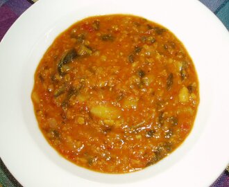 Indisk linssoppa med spenat