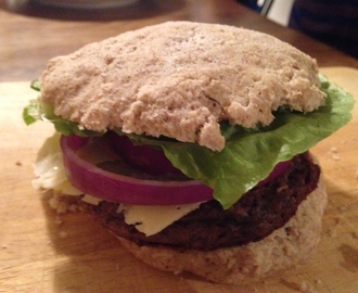 Vegetariska hamburgare och hej igen