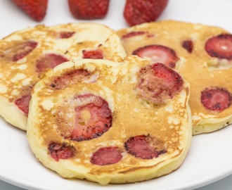 Strawberry Mascarpone Pancakes