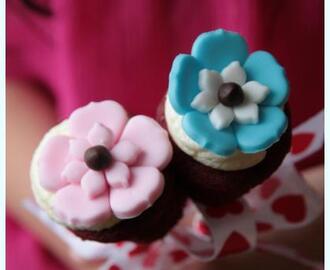 SCENT of pink with Pink velvet Cupcake Skewers.