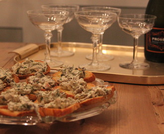 Recept: crostini med underbar svampsallad