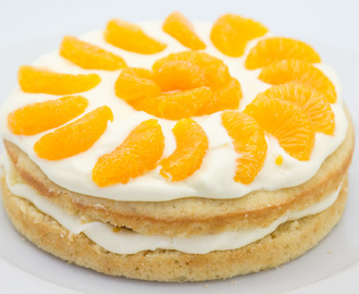 Lemon Cake with Mandarines
