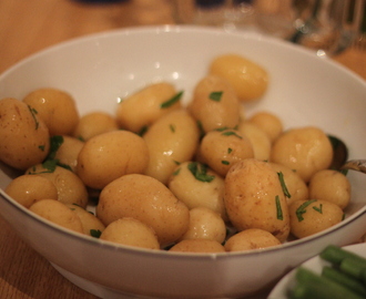 Kyckling med citron, lavendel och timjan